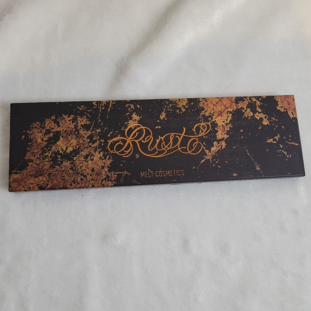 Melt Cosmetics Rust Palette - Picture 3 of 4